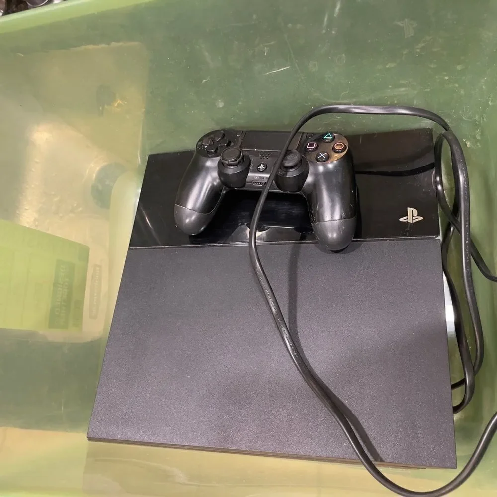 Sony PS4 Console w/ Controller – Tested Working – No Cords